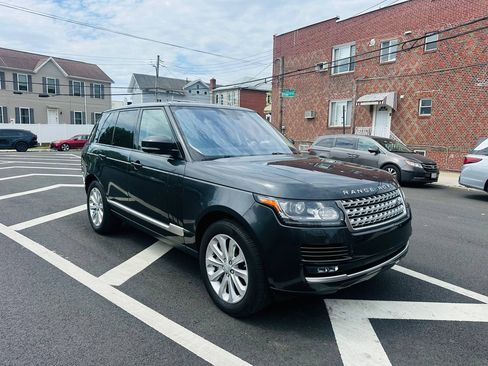 Used 2016 Land Rover Range Rover HSE AWD/4WD image 4