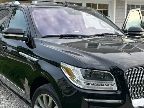Used 2020 Lincoln Navigator L Reserve w/ Luxury Package AWD/4WD image 4