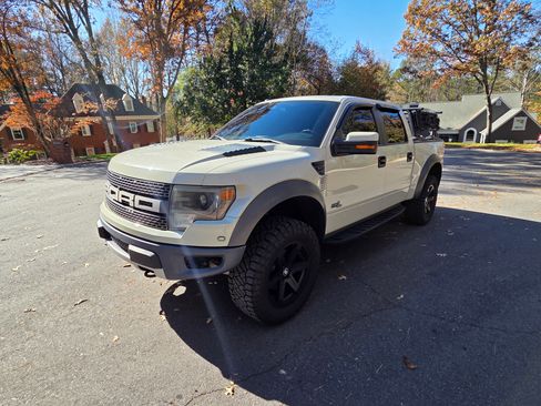 Used 2013 Ford F150 Raptor w/ Luxury Equipment Group image 11