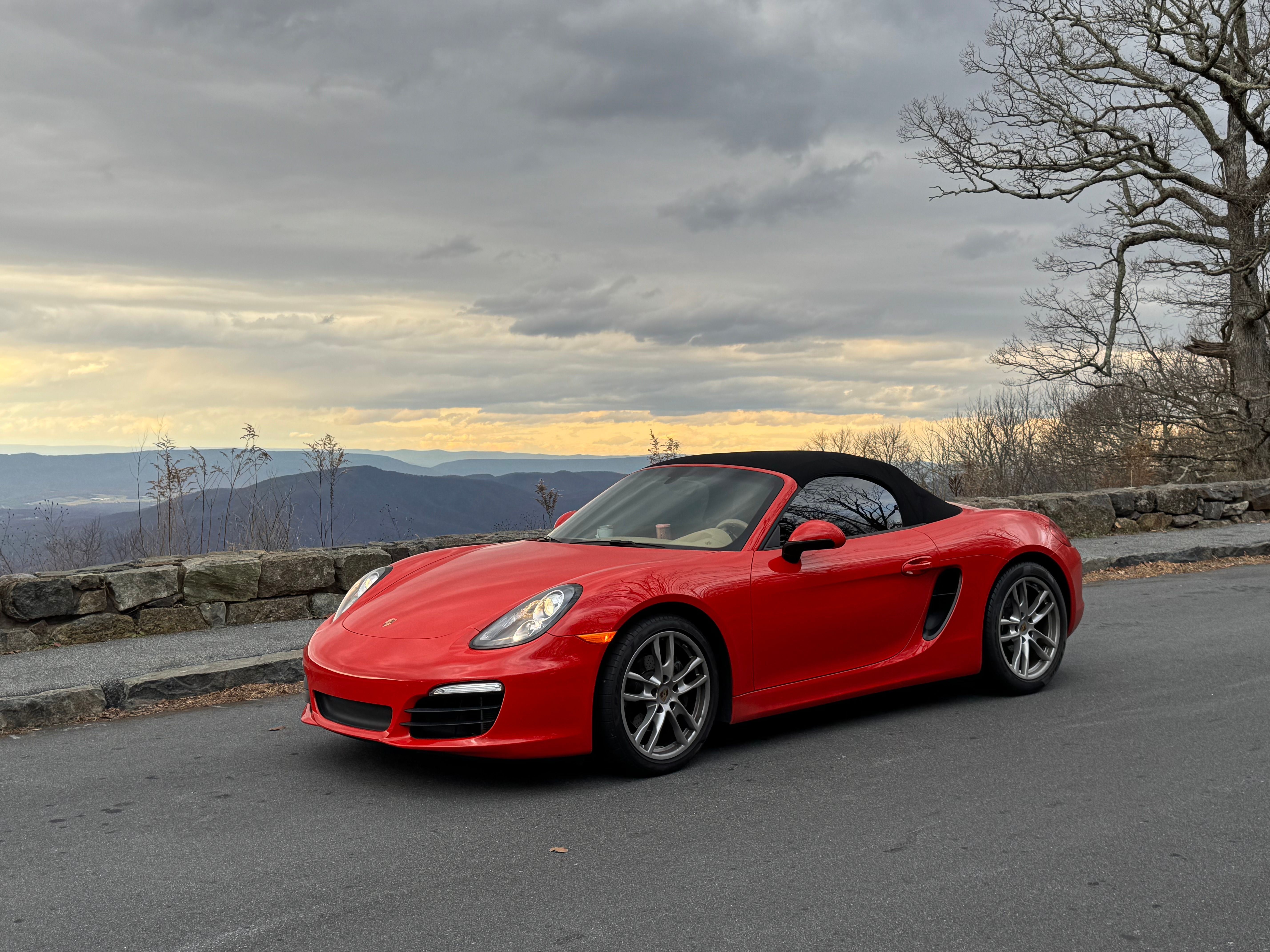 Used 2016 Porsche Boxster RWD image 2