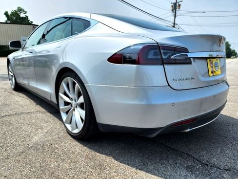 Used 2013 Tesla Model S Performance image 6