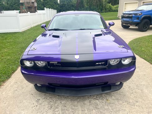Used 2010 Dodge Challenger SRT8 w/ SRT Option Group II RWD image 13