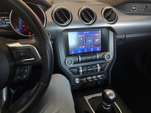 Used 2020 Ford Mustang GT RWD image 9