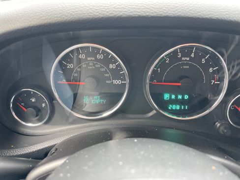 Used 2013 Jeep Wrangler Unlimited Sport image 26