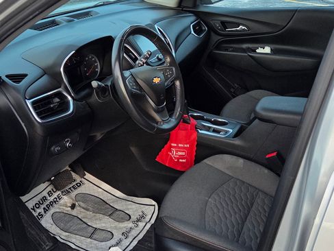Used 2018 Chevrolet Equinox LT image 13
