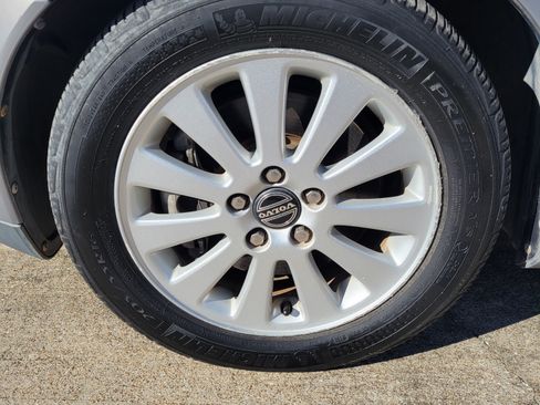 Used 2005 Volvo S40 2.4i image 8