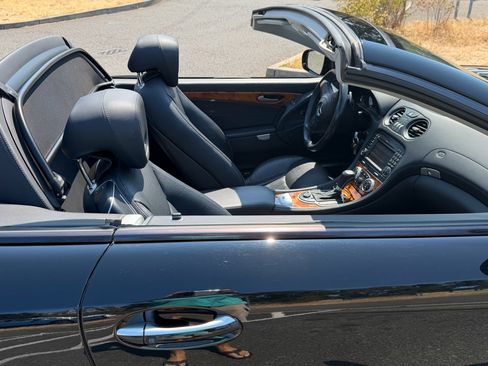 Used 2009 Mercedes-Benz SL 550 image 10
