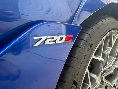 Used 2018 McLaren 720S Performance RWD image 9