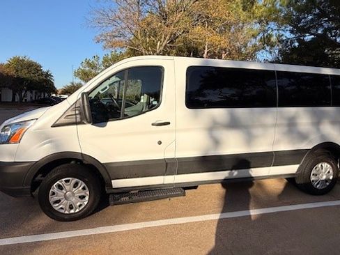 Used 2019 Ford Transit 350 XLT image 1