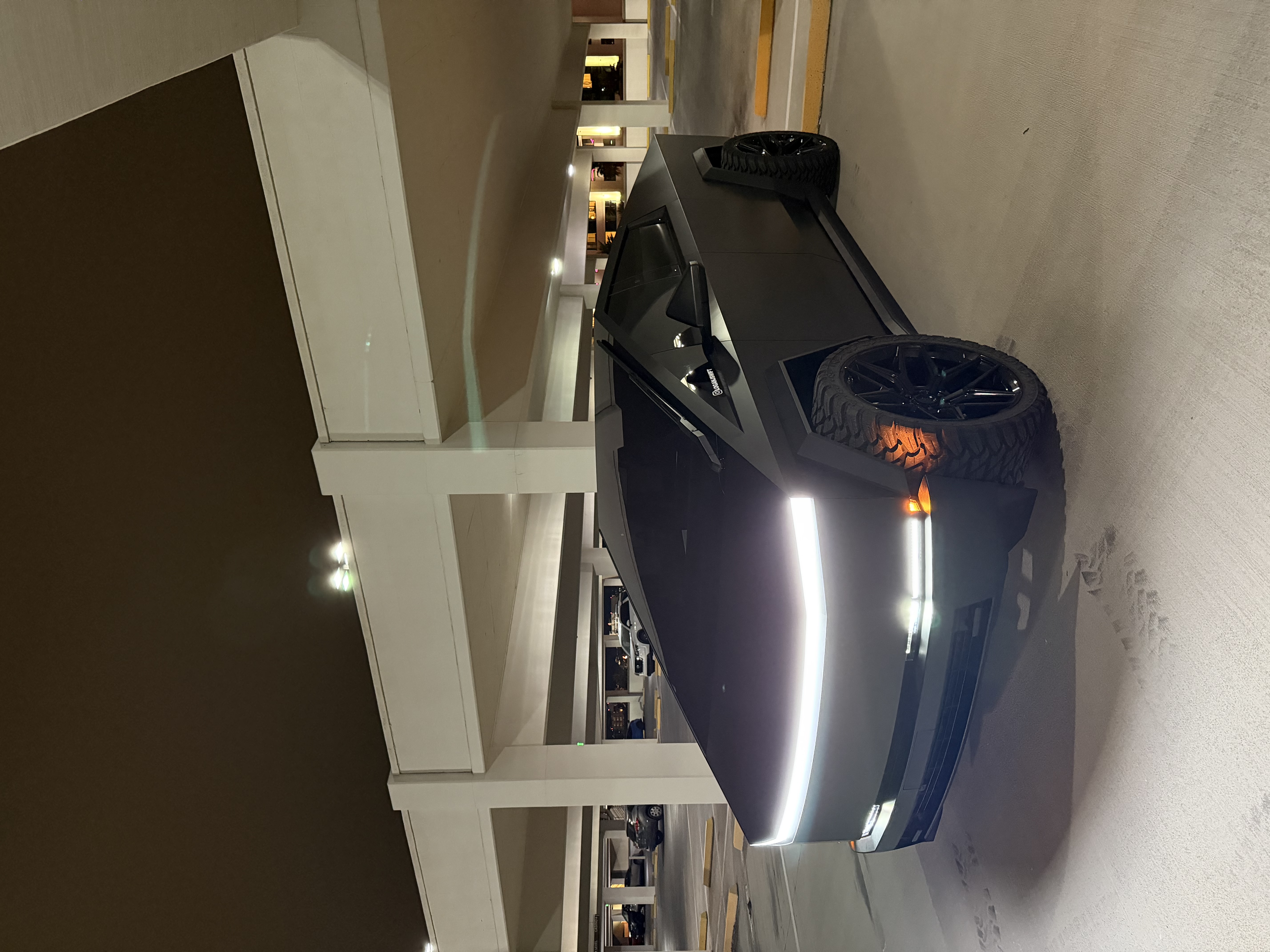 Used 2026 Tesla Cybertruck Cyberbeast AWD/4WD image 17