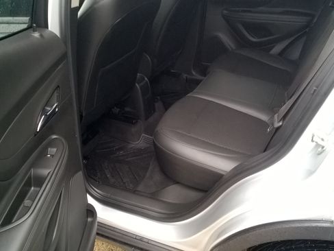 Used 2017 Buick Encore Preferred image 18