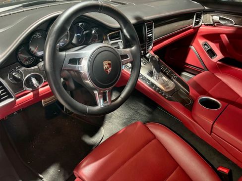 Used 2014 Porsche Panamera Turbo image 9