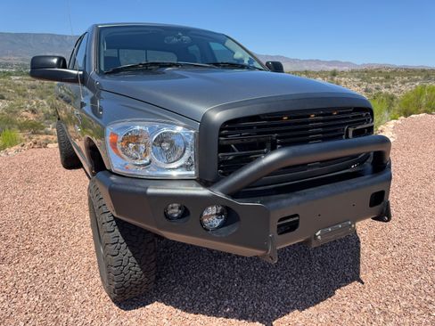 Used 2008 Dodge Ram 3500 Truck SLT w/ Popular Equipment Group AWD/4WD image 4