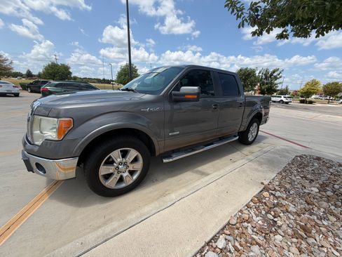Used 2011 Ford F150 Lariat w/ Lariat Plus Pkg RWD image 1