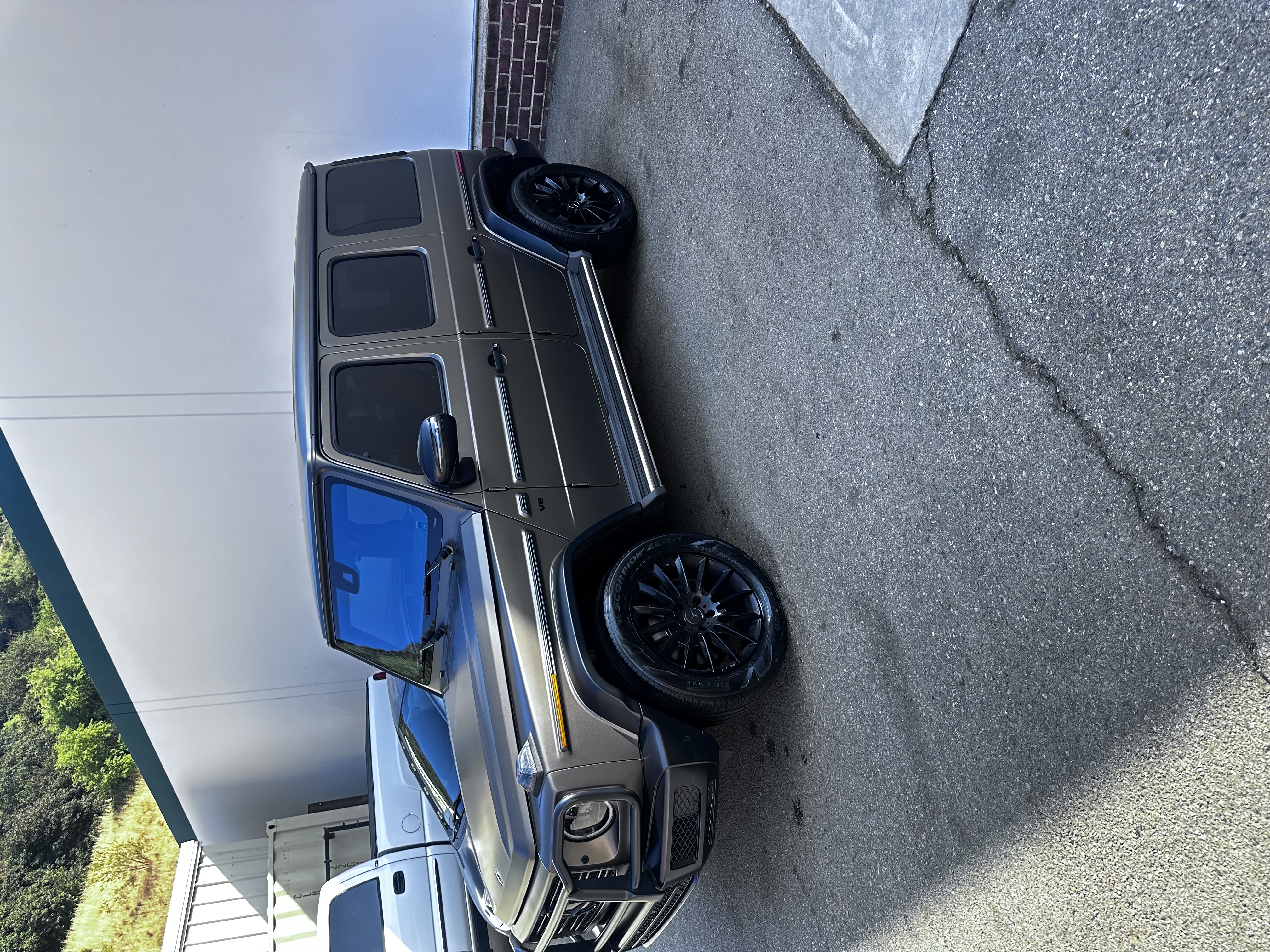 Used 2021 Mercedes-Benz G 550 image 2