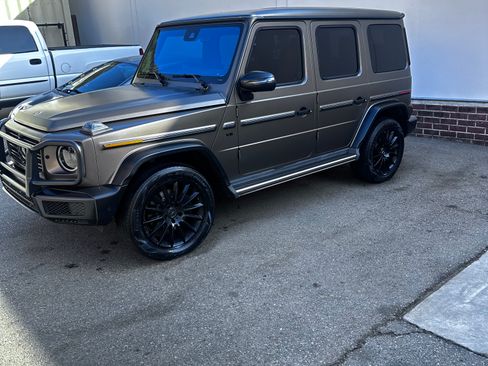 Used 2021 Mercedes-Benz G 550 image 2