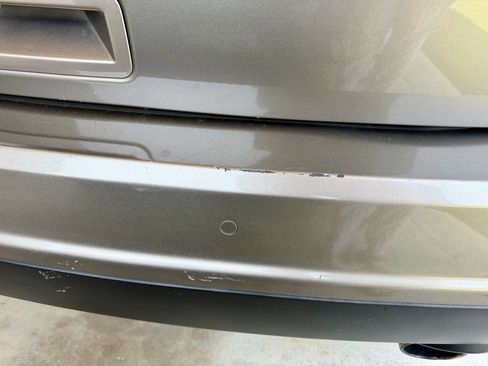 Used 2012 Ford Edge SEL FWD image 27