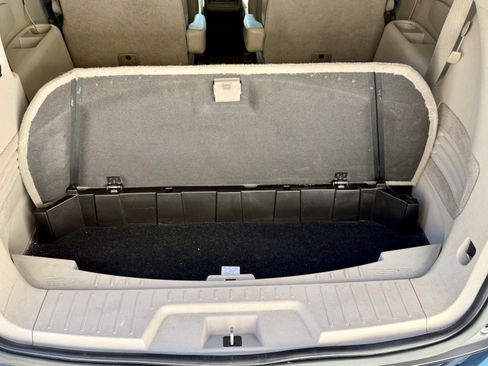 Used 2010 Buick Enclave CXL image 6