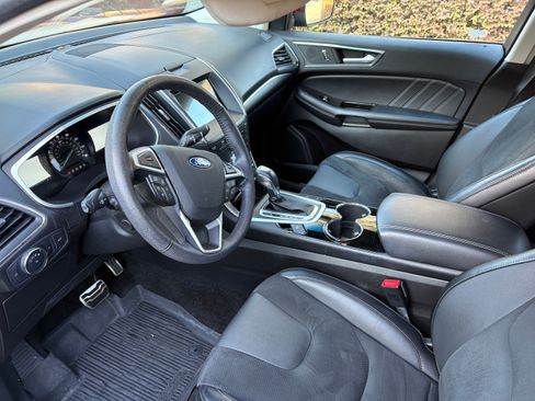 Used 2018 Ford Edge Sport image 9