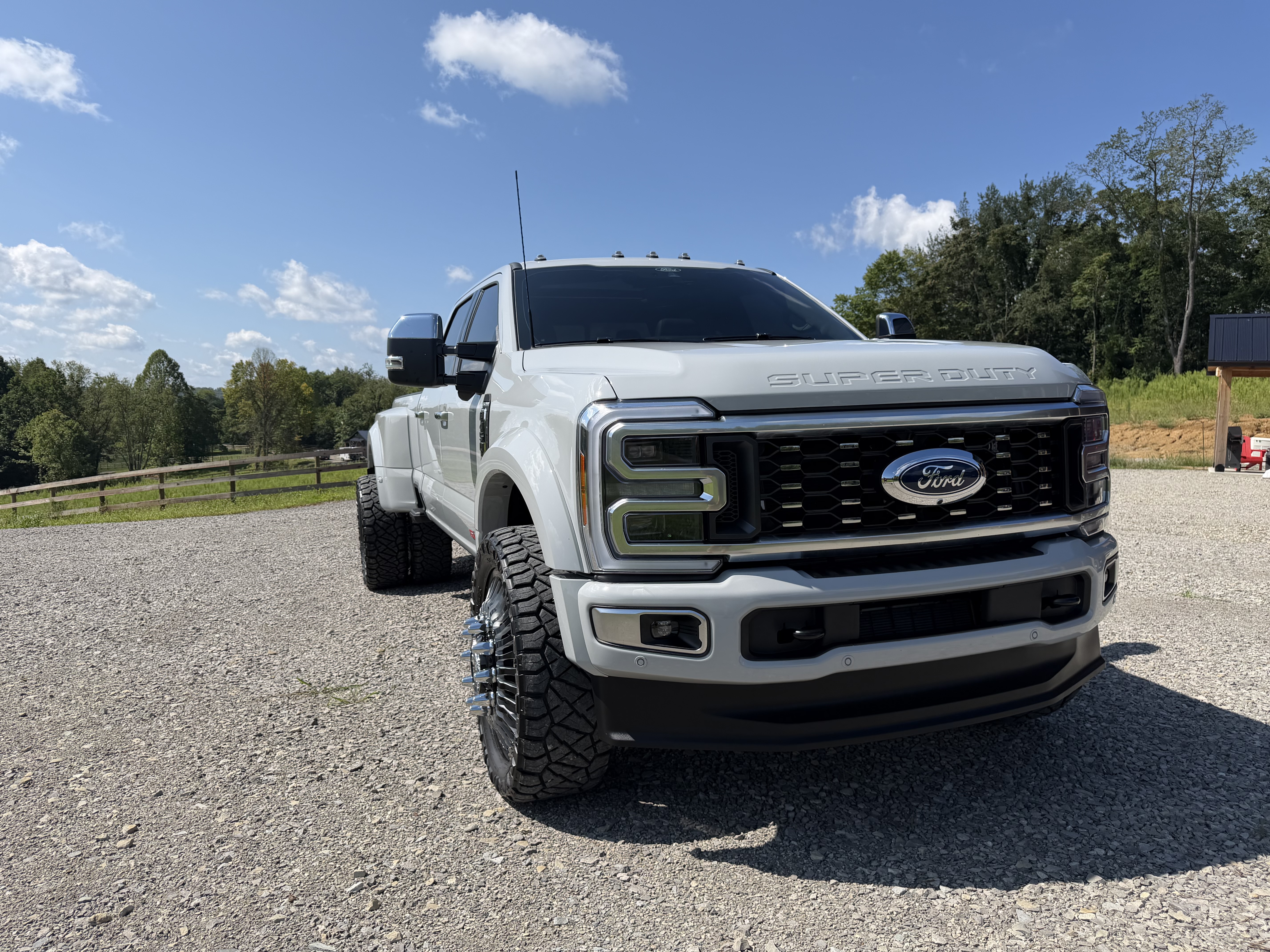 Used 2026 Ford F450 Platinum w/ Platinum Plus Package AWD/4WD image 9