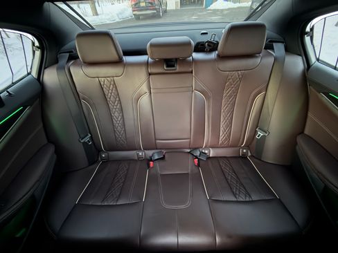 Used 2023 BMW M550i xDrive w/ Dynamic Handling Package image 26