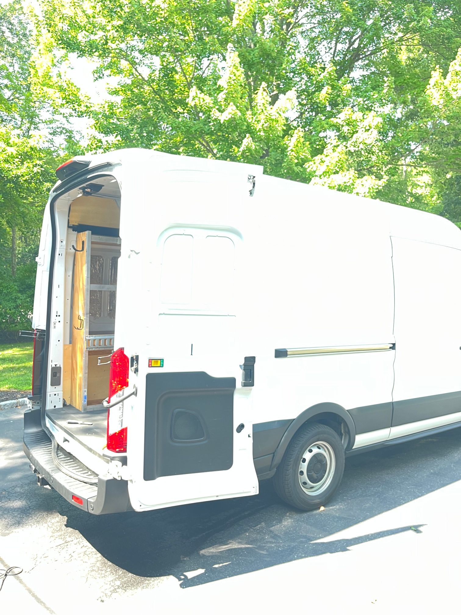 Used 2022 Ford Transit 250 148 High Roof Extended RWD image 24