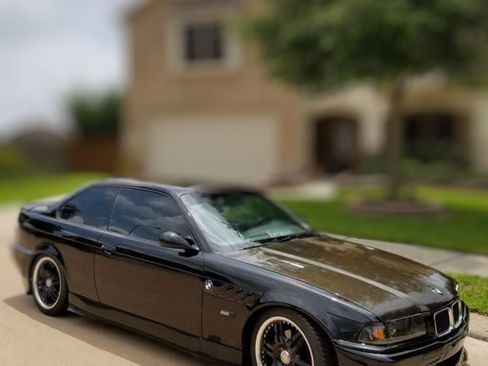 Used 1995 BMW 325is Coupe image 1