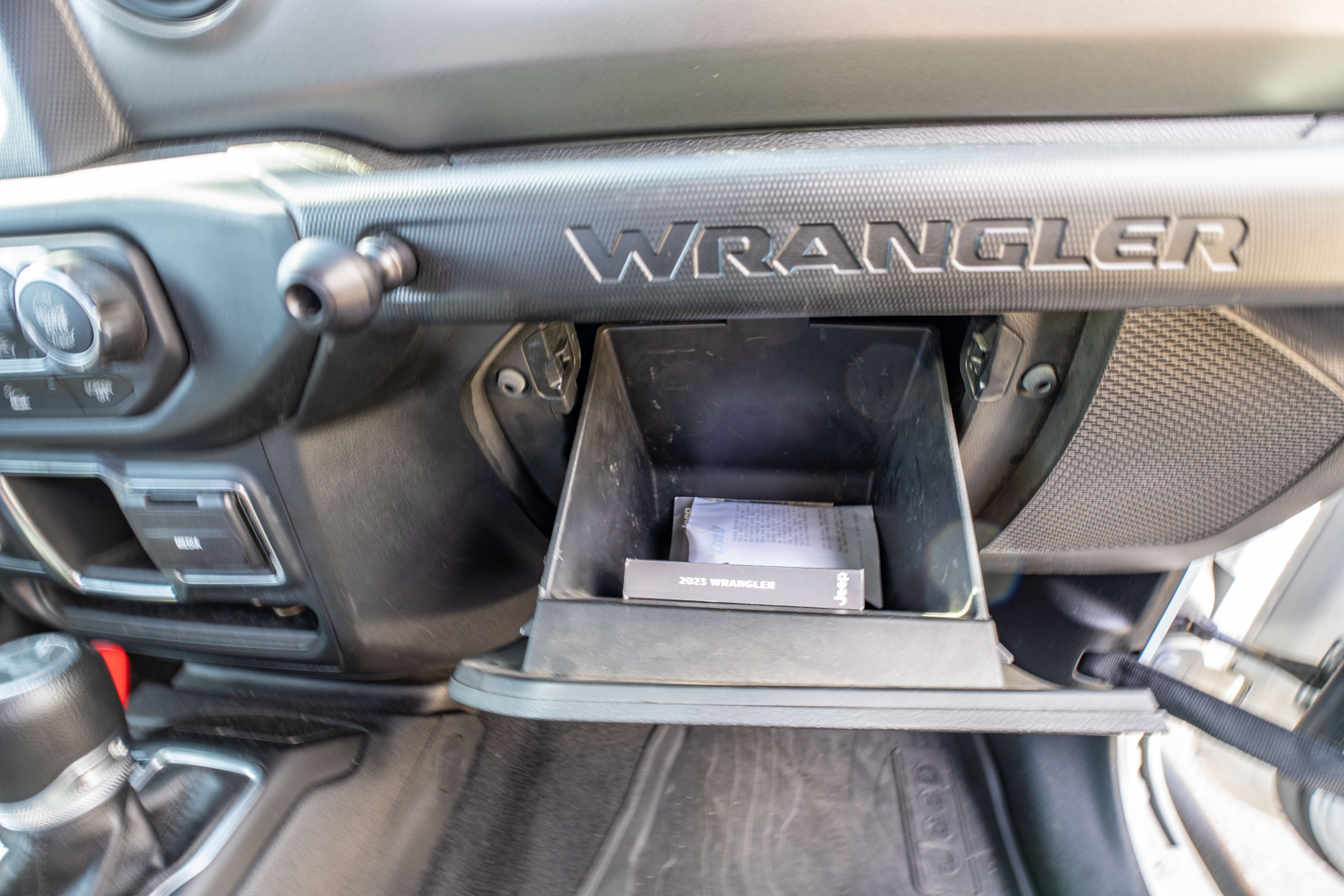 Used 2023 Jeep Wrangler Sport AWD/4WD image 4