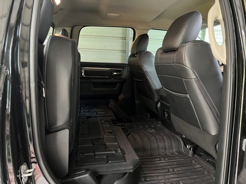 Used 2018 RAM 3500 Big Horn w/ Max Tow Package AWD/4WD image 6