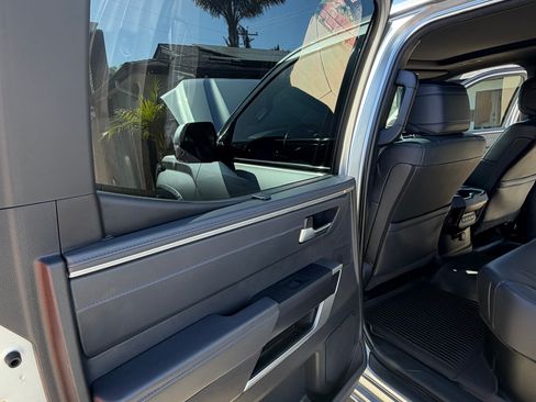 Used 2023 Toyota Tundra Platinum AWD/4WD image 20