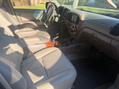 Used 2005 Toyota Tundra Limited image 8