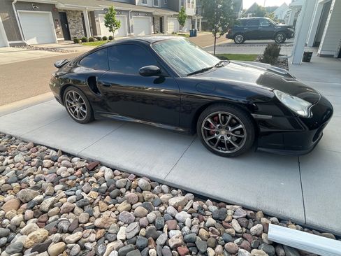 Used 2001 Porsche 911 Turbo image 2
