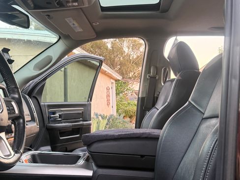 Used 2018 RAM 3500 Laramie w/ Sport Appearance Group image 29