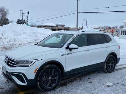 Used 2022 Volkswagen Tiguan SE