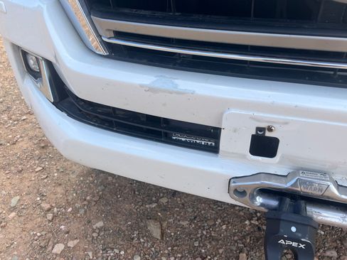 Used 2016 Toyota Land Cruiser image 32