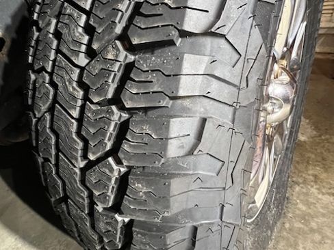 Used 2014 Ford F150 XLT w/ XTR Package image 9