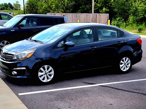 Used 2016 Kia Rio EX FWD image 17