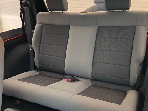 Used 2010 Jeep Wrangler Sport image 10