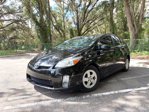 Used 2010 Toyota Prius FWD image 2