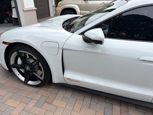 Used 2021 Porsche Taycan Sedan 4D image 9