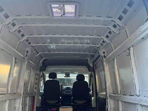 Used 2017 RAM ProMaster 2500 image 23