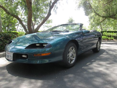 Used 1995 Chevrolet Camaro Z28 RWD image 1