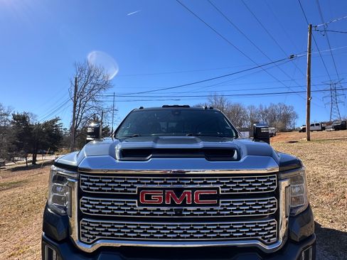 Used 2020 GMC Sierra 2500 Denali w/ Denali Ultimate Package image 2