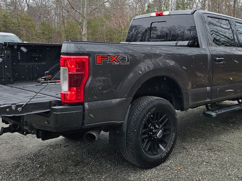 Used 2019 Ford F250 Lariat image 14