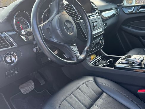 Used 2019 Mercedes-Benz GLS 450 4MATIC image 10