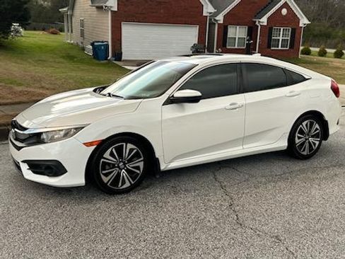 Used 2016 Honda Civic EX-T image 1