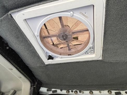 Used 2018 Ford Transit Connect XL image 11