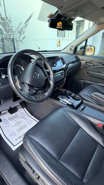 Used 2017 Honda Pilot Touring image 16