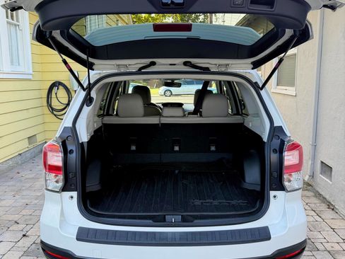 Used 2017 Subaru Forester 2.5i Limited w/ Popular Package #2 image 10