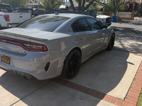 Used 2022 Dodge Charger SRT Hellcat image 5
